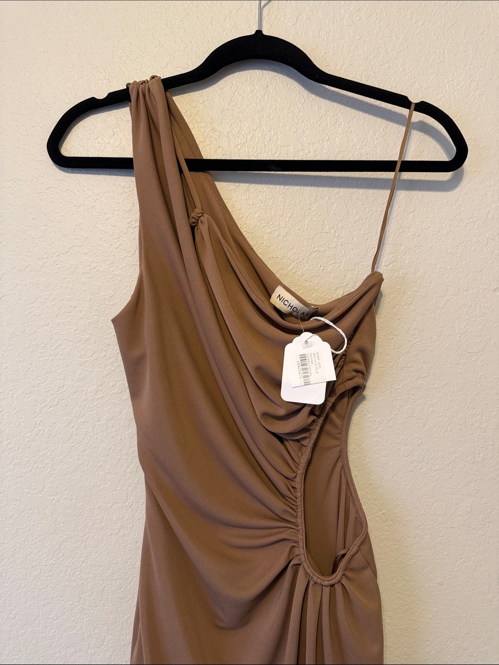 NICHOLAS Drie One-Shoulder Cutout Maxi Dress in Camel - Picture 4 of 7
